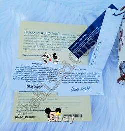 2020 Disney Parks Dooney & Bourke Winnie The Pooh Crossbody Satchel Bag