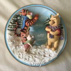 6 Disney Bradex Winnie the Pooh Wonderlit Winter 3D Wall Plates Figurine Set-EUC