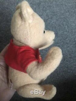 Artist R. John Wright 7.5 Jointed Winnie-the-Pooh Bear So Cute Must See No Res