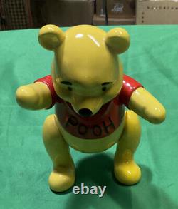 C- walt Disney Schmid Winnie the Pooh Jointed doll musical Music box# 363 -7