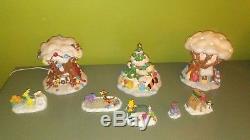 CDisney Winnie the Pooh Christmas in the 100 Acre Wood 8 Pc Lighted Village Set