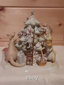 COLLECTIBLE Lenox Pooh's Tree Trimming Party Disney Showcase Collection NO BOX