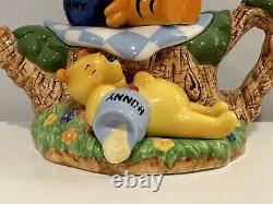 Cardew Studio Winnie the Pooh Disney Limited Teapot Summer Pooh Tigger #350