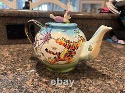 Cardew Winnie the Pooh Blustery Day Teapot And Poohs Birthday Party