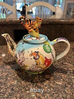 Cardew Winnie the Pooh Blustery Day Teapot And Poohs Birthday Party