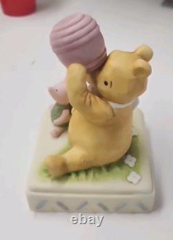 Classic Winnie The Pooh & Piglet Honey Pot Nightlight Porcelain, Charpente