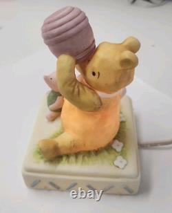 Classic Winnie The Pooh & Piglet Honey Pot Nightlight Porcelain, Charpente