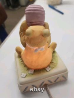 Classic Winnie The Pooh & Piglet Honey Pot Nightlight Porcelain, Charpente