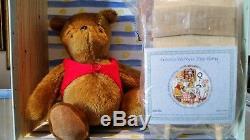 Classic Winnie the Pooh Limited Edition Royal Doulton Gift Set (#1934 of 5000)