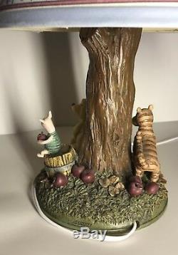 Classic Winnie the Pooh apple collection lamp 64630