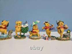 DANBURY MINT Winnie the Pooh Perpetual Calendar with Figurine & Date Tiles