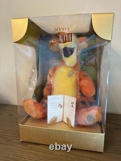 DISNEY STORE EXCLUSIVE Disney Heirloom POOH, TIGGER & EEYORE with Certificate