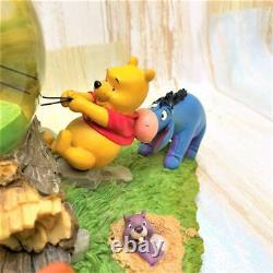 DISNEY Winnie the Pooh Snowglobe Snow Dome Figure Music Box Wind Day #50