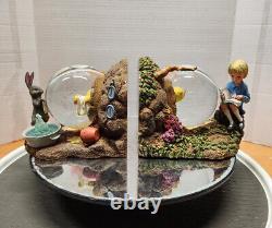 Disney Classic Winnie the Pooh Christopher Robin bookends Snow Globe