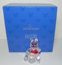 Disney Crystal World Winnie The Pooh Showcase Collection In box