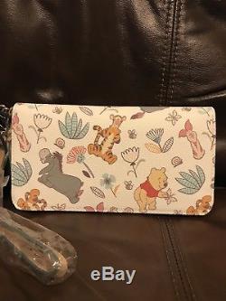 Disney Dooney & Bourke Winnie The Pooh Wallet Wristlet NWT Super Cute Placement