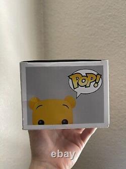 Disney Funko Pop 32 Winnie The Pooh 2012 SDCC Flocked 1/480 RARE with HARD PROTECT