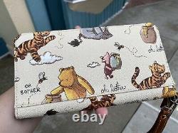 Disney Parks 2020 Winnie The Pooh Wristlet Wallet Dooney & Bourke New In Hand