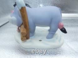 Disney Pooh & Friends Eeyore & Piglet Friendship Keeps You Warm Iob