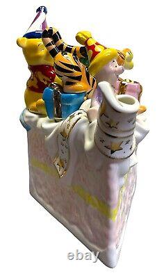 Disney Showcase Winnie Pooh Birthday Cake Teapot LE Paul Cardew