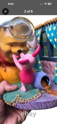 Disney Store WINNIE THE POOH PIGLET MUSICAL SNOW GLOBE RUMBLY IN MY TUMBLY