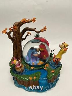 Disney Store Winnie The Pooh Rainy Day Music Box Snow-globe Box Leaf Broken