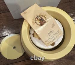 Disney Tug of Pooh Pocket Watch & HUNNY Pot Jar 1997 Winnie Limited Edition