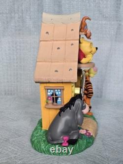 Disney Watch Collectors Club Series Pooh Tigger Eeyore Roo Cuckoo Clock NEW 1422