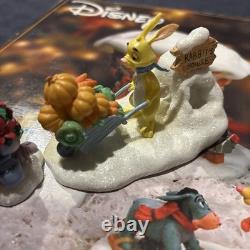 Disney Winnie The Pooh Christmas in the 100 Acre Wood Lighted READ