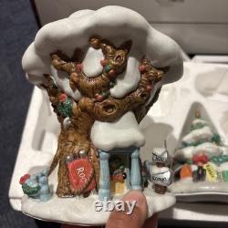 Disney Winnie The Pooh Christmas in the 100 Acre Wood Lighted READ