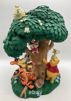 Disney Winnie The Pooh, Tigger, Piglet, Eeyore & More Under Tree Statue