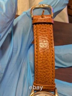 Disney Winnie the Pooh Collectors Club Series VI Fossil Watches & Honey Pots Set