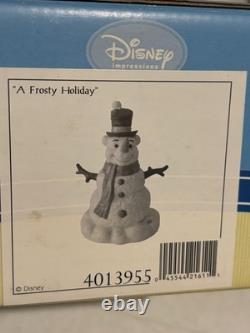Disney Winnie the Pooh & Friends A Frosty Holiday Figurine Statue 4013955 New