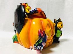 Disney Winnie the Pooh Halloween Candle Holder LED Light Ceramic Figurine Tigger