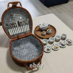 Disney Winnie the Pooh Miniature Tea set with Basket case Toy Tableware Pottery