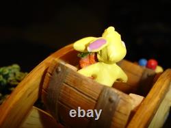 Disney Winnie the Pooh Musical Ferris Wheel Ardleigh Elliott Hunny of a Day