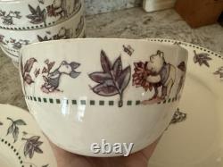 Disney Winnie the Pooh Set Leaf & Animal Rim 21-Piece Vintage Collection
