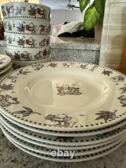 Disney Winnie the Pooh Set Leaf & Animal Rim 21-Piece Vintage Collection