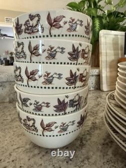 Disney Winnie the Pooh Set Leaf & Animal Rim 21-Piece Vintage Collection