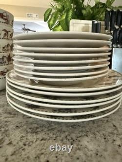 Disney Winnie the Pooh Set Leaf & Animal Rim 21-Piece Vintage Collection