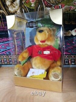 Disney Winnie the Pooh Sitting Bear Plush Disney Store Heirloom Exclusive NEW