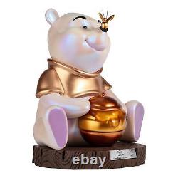Disney Winnie the Pooh Special Edition Master Craft Table Top Statue