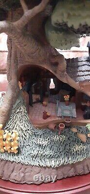 DisneyWDCCWINNIE THE POOH AND THE HONEY TREEPOOH BEAR'S HOUSE41231NIB/COA