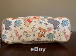 EUC Disney Dooney & Bourke Winnie the Pooh Crossbody Letter Carrier Bag Purse