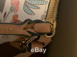 EUC Disney Dooney & Bourke Winnie the Pooh Crossbody Letter Carrier Bag Purse