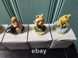 Excellent Condition Disney Winnie The Pooh Thimble Set 24 Mirror Shelf Display
