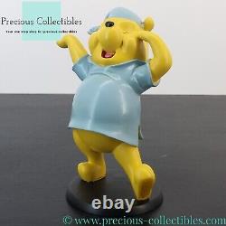Extremely rare! Winnie the Pooh statue. Walt Disney. Disneyana