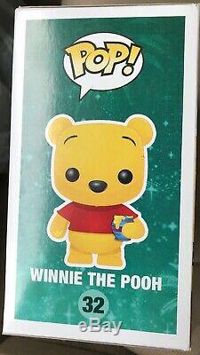 Funko Pop! Disney #32 Winnie the Pooh Vinyl Figure NEAR MINT