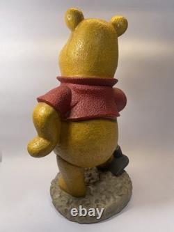 Henri Studio 16 Disney 2001 Winnie the Pooh Garden Statue Home Decor 2092