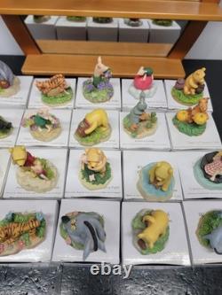 Lenox Disney Winnie The Pooh Thimble Figurine Set 22 Mirror Shelf Display Honey